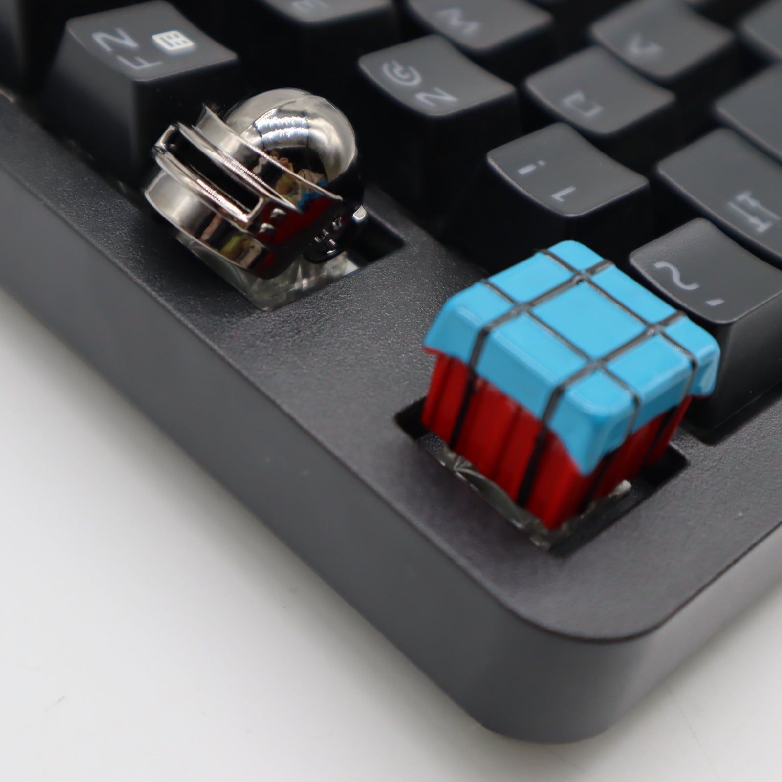 Creative Metal Keycaps Keyboard Accessories Airdrop Box Game Gifts